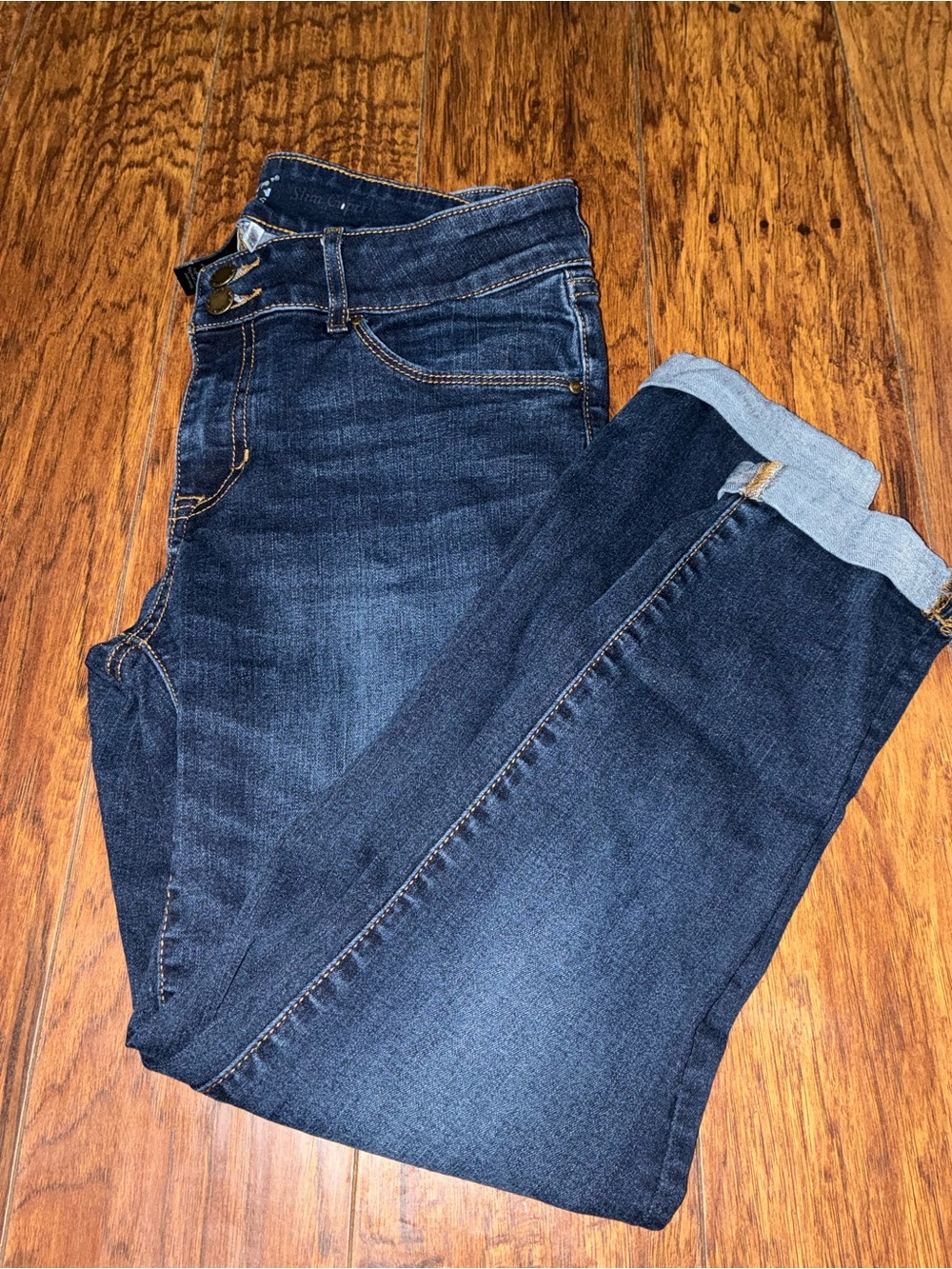 Apt. 9 Women’s Dark Blue Cropped Jeans